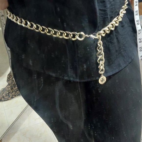 TOMMY HILFIGER TH Gold Chain Easy Clip On Belt Modern Stylish - Picture 1 of 6